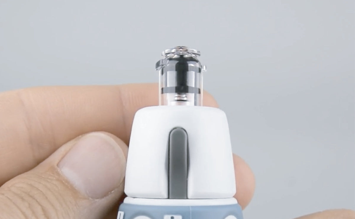 Muatkan video: Replace the InsuJet™ nozzle